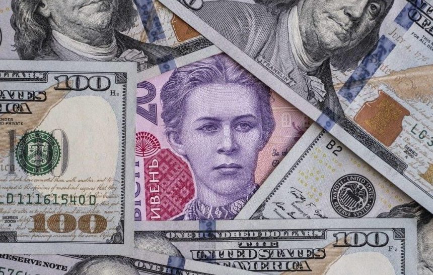 «Гривня должна быть минимум по 55-60 за доллар»: эксперты озвучили прогнозы курса до конца года