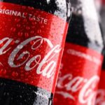 Coca-Cola отозвала партию напитков из-за опасного вещества в бутылках — УНИАН