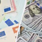 Курс валют в Украине — сколько стоят доллар и евро в конце недели — УНИАН