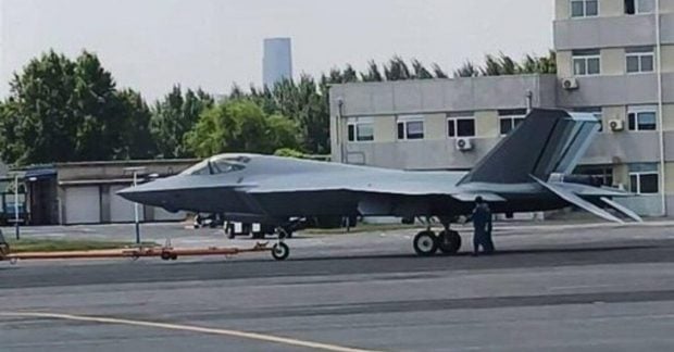 Начались поставки нового китайского истребителя-невидимки J-35
