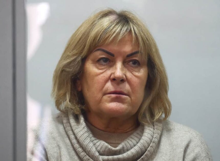 Суд в очередной раз уменьшил залог экс-руководительницы Хмельницкой МСЭК и оставил ее под стражей