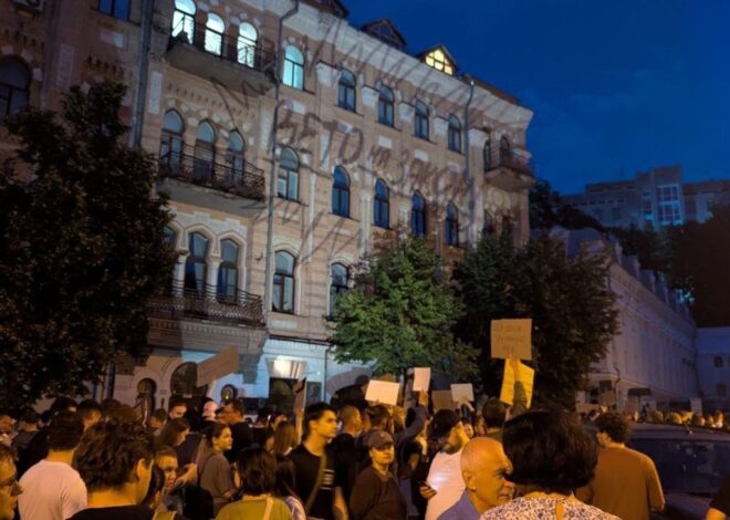 В НАБУ и САП поблагодарили украинцев за поддержку на акциях протеста