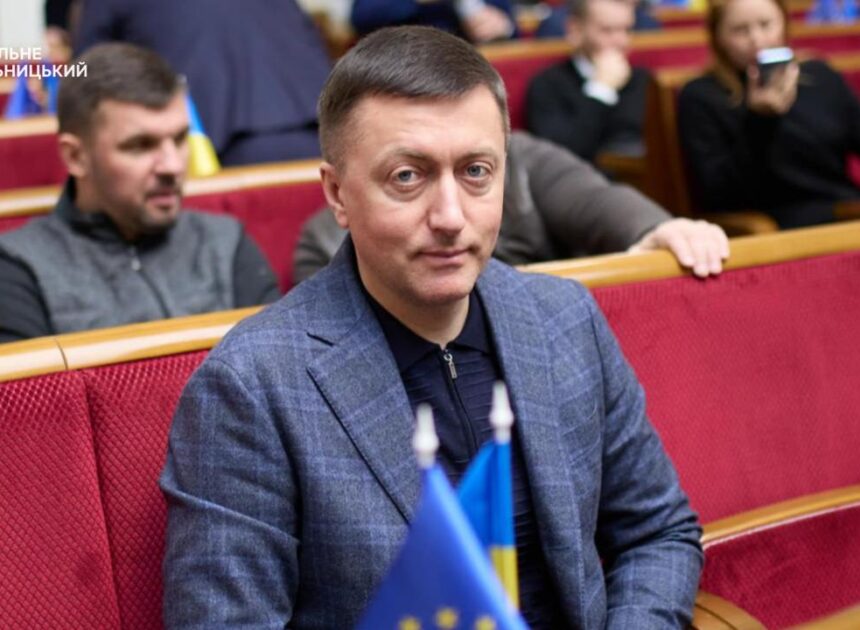 Рейдери нардепа Лабазюка в прямому ефірі крали державне зерно