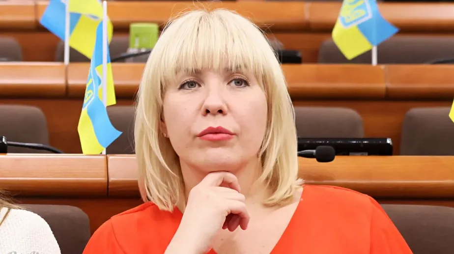 Киян закликали підтримати петицію проти депутатки, яка влаштувала святкування у день жалоби