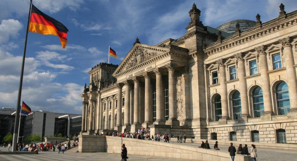 Цены на топливо в ЕС – в Германии призвали вернуться в Россию