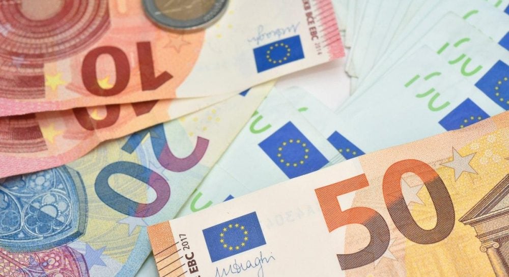 Курс валют в Украине – сколько будут стоить евро и доллар в пятницу, 17 апреля