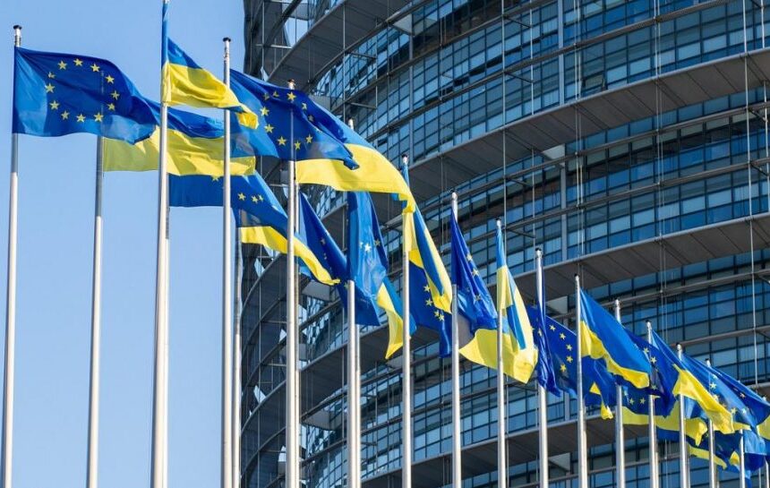 ЕС срочно ищет 70 миллиардов евро для Украины: назван дедлайн