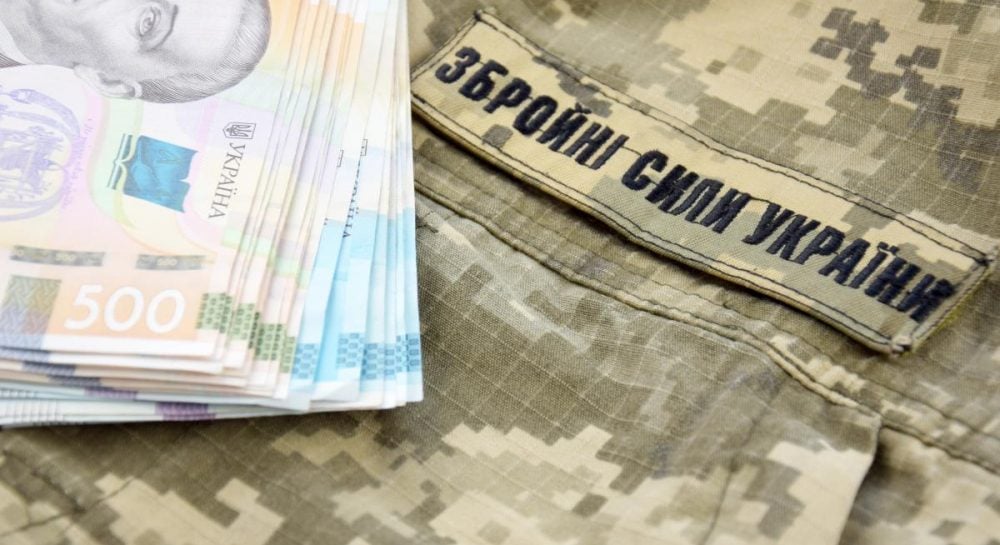 Отступление с Донбасса обойдется в триллионы, налоги для украинцев вырастут в разы, – эксперт