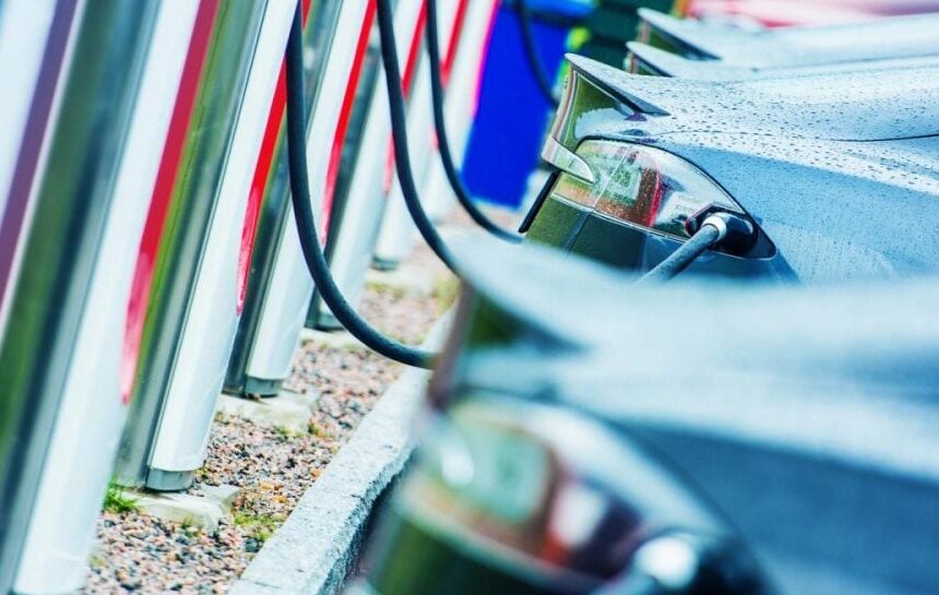 Электромобили – названы самые популярные модели марта в Украине