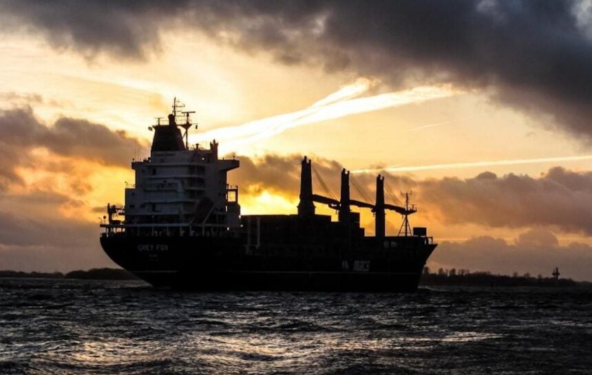 Теневой флот РФ – Франция отпустила российский танкер после уплаты штрафа