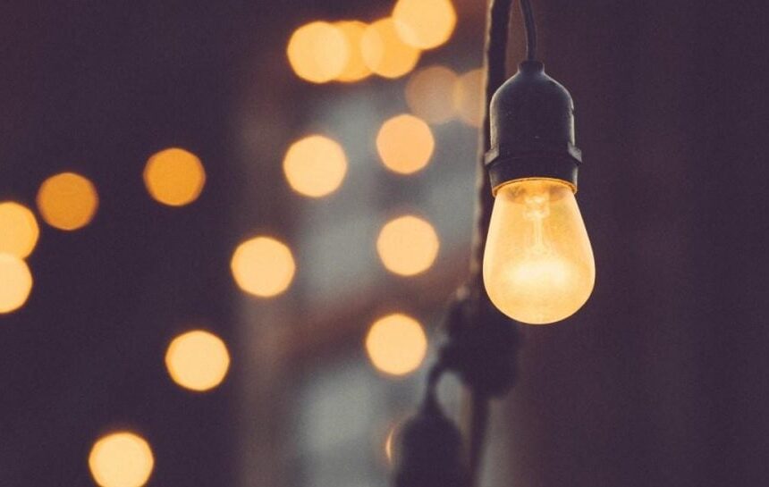 Графики на 2 апреля – будут ли отключать свет в Украине в четверг