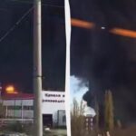 Россияне уже вторые сутки тушат пожар в порту Туапсе после украинских ударов, — Reuters