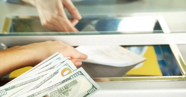 В Украине подорожала валюта — курс доллара и евро 16 апреля