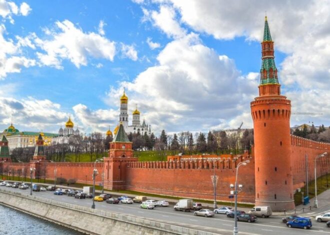 почему нужно бить не по Кремлю