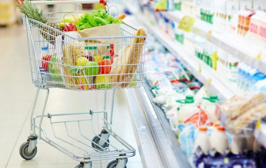 Цены на продукты — магазины устроят скидки на эти три продукта перед значительным подорожанием