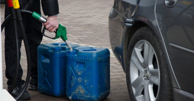 Война с Россией — в оккупированном Севастополе ввели ограничение на продажу бензина