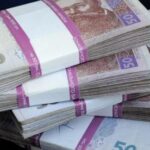Сколько можно заработать, положив 100 тысяч гривень на депозит