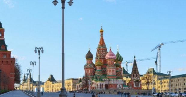 Российская экономика военного времени сократилась впервые с 2023 года,
