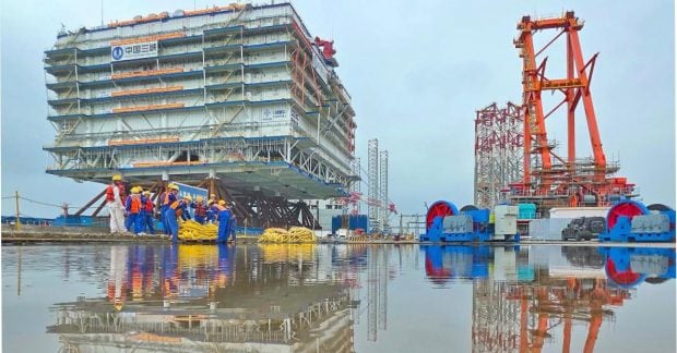 Heart of Offshore Wind — Китай запускает крупнейшую морскую электростанцию в мире