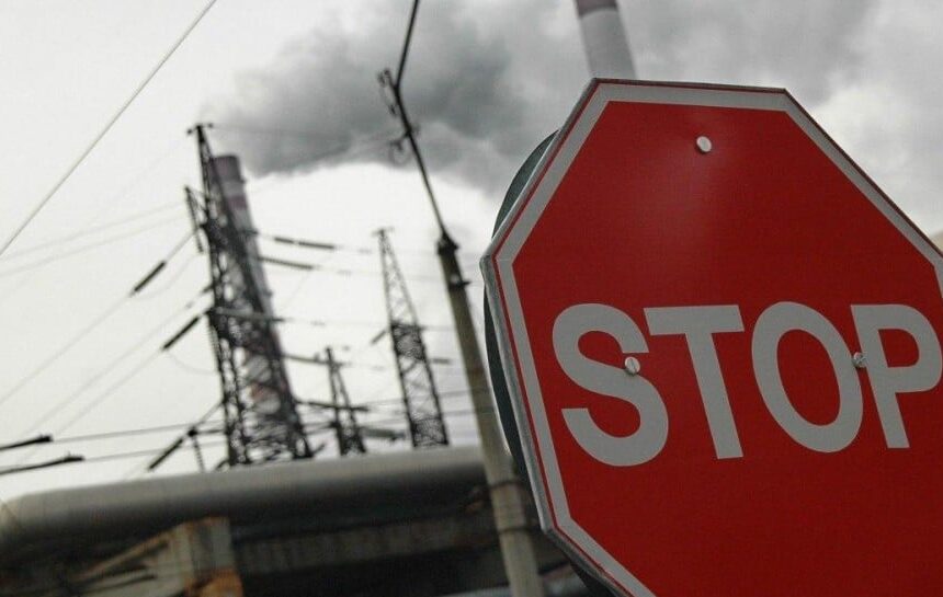 Россия перенаправляет нефть из экспорта на НПЗ из-за внутреннего дефицита