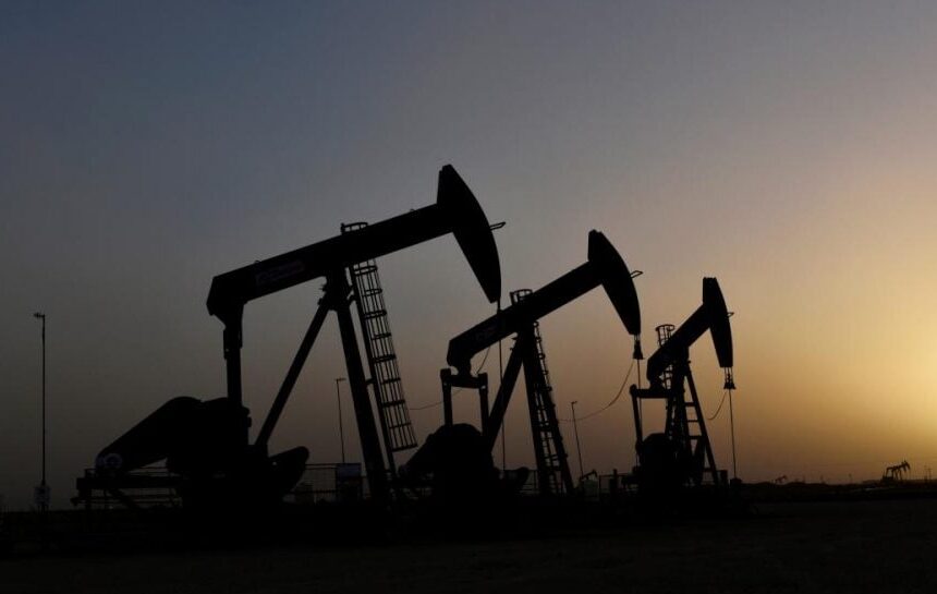 Нефть дешевеет на глазах – какая сейчас цена на нефть