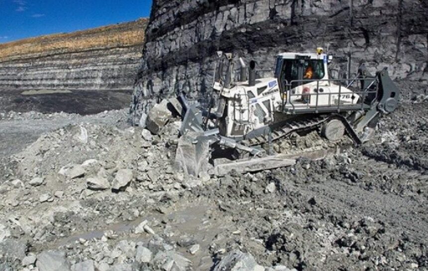 PR 776 G8 – Liebherr выпустила на рынок самый большой в мире гидростатический бульдозер
