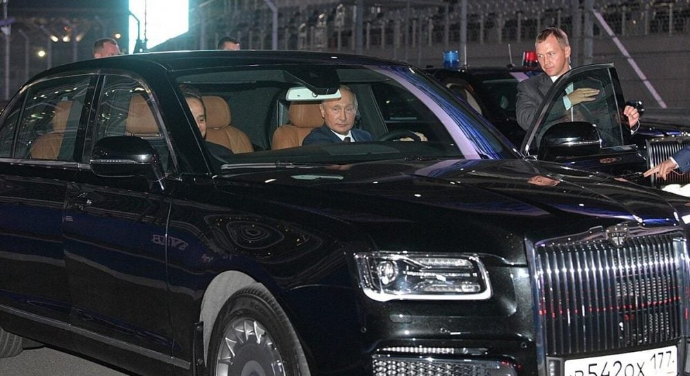 Лимузин Путина — в России планируют закрыть завод по производству автомобилей Aurus