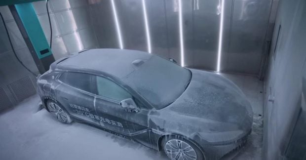 компания BYD испытала зарядку своего электрокара в экстремальных условиях