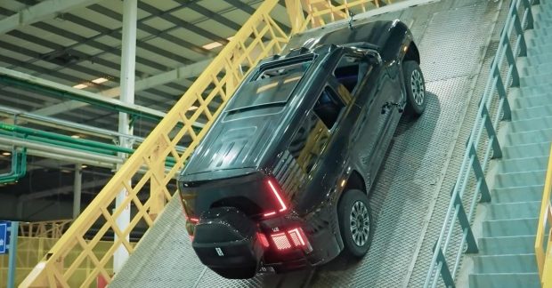 Китайские автомобили — BYD Yangwang U8 испытали на бездорожье
