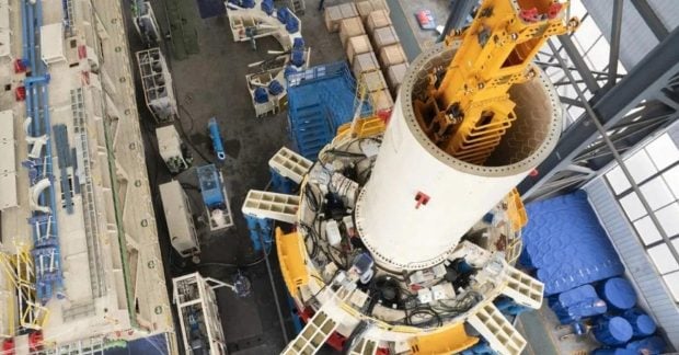 Добыча полезных ископаемых — в Китае создали 500-тонную буровую установку
