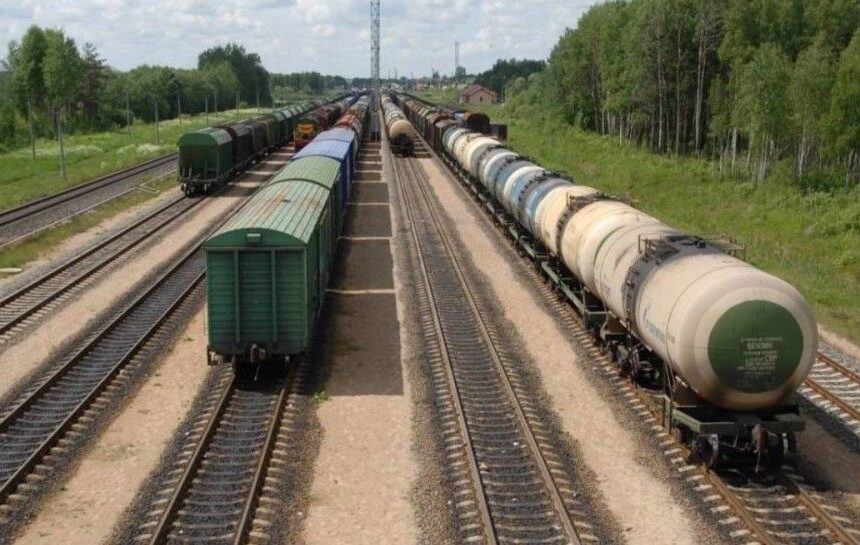 Топливный кризис в России ухудшается: заканчивается солярка для локомотивов