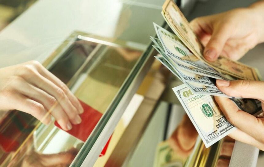 что ожидается с курсом доллара в Украине в начале августа