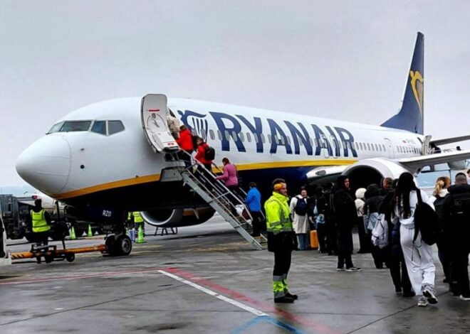 Пассажир Ryanair рассказал об инциденте с разбитым окном и о реакции авиакомпании