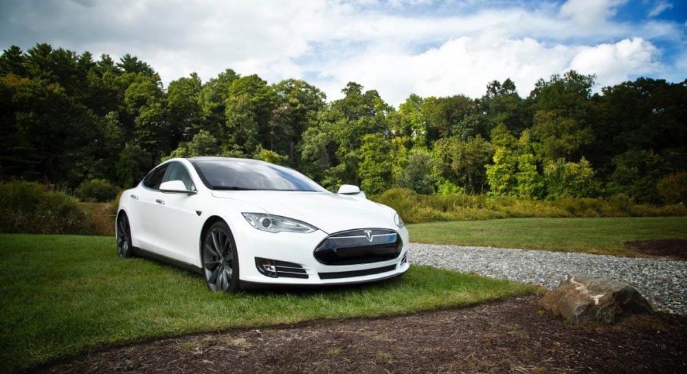 Мужчина опробовал каждую модель Tesla и назвал лучшую