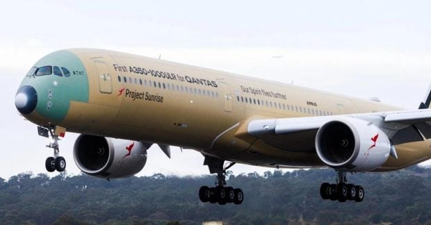 Почему за рейсом Airbus A350-1000ULR наблюдает так много людей