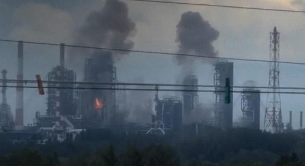 Нефтяной кризис в России – как удары по НПЗ сокращают экспорт и бьют по бюджету РФ