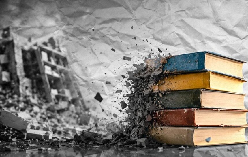 Кремль хоче залишити українців без книжок та підручників