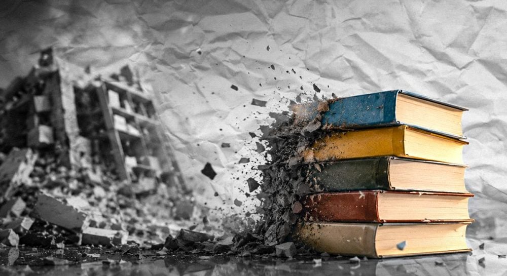 Кремль хоче залишити українців без книжок та підручників