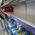 Магазины в Украине вводят ограничения на продажу товаров: в Минагро сделали заявление