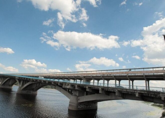 Киев хочет отменить ограничения на работу метро через Южный мост во время тревог