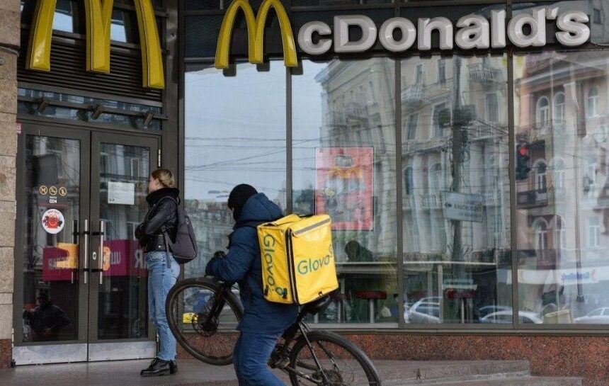 McDonald’s предупредил об отсутствии некоторых позиций в меню: в компании объяснили причины