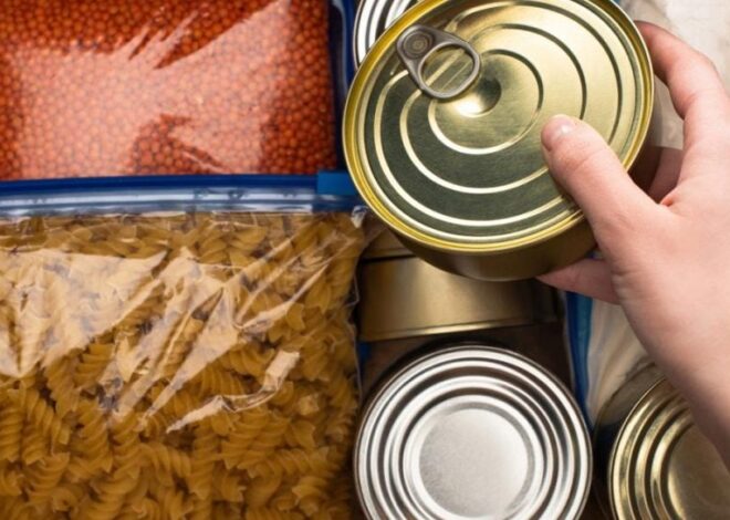 Киев готовит запасы продуктов и воды на случай чрезвычайных ситуаций,