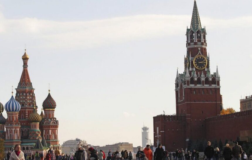 Санкции против России продлили без двух крупнейших олигархов: создан прецедент