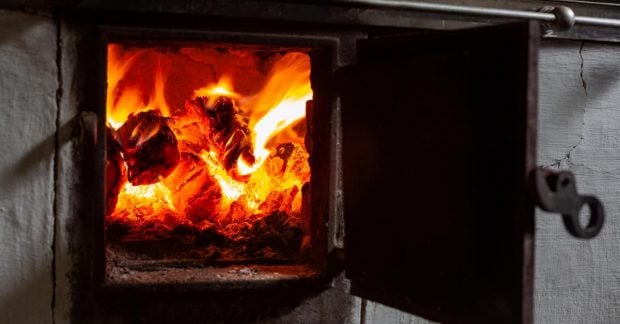 Какой самый дешевый способ отопления для частного дома: аналитики сравнили популярное топливо