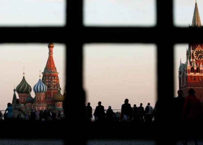 Кремль закладывает в бюджет РФ рекордные военные расходы на ближайшие три года