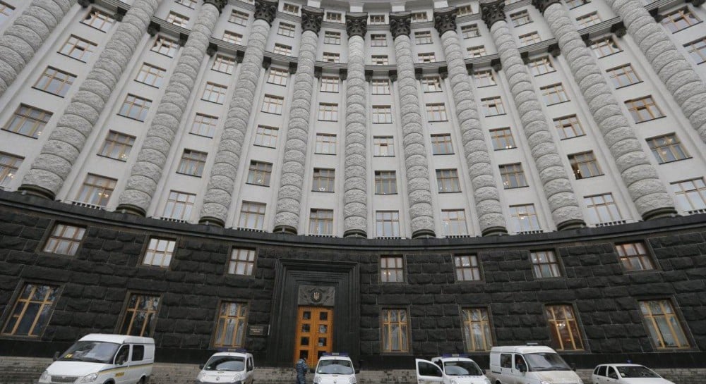 Правительство в первую очередь будет финансировать зарплаты военным и пенсии: Корецкий о дефиците бюджета