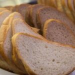 эксперт объяснил, насколько подорожают зимой хлеб, молоко и мясо