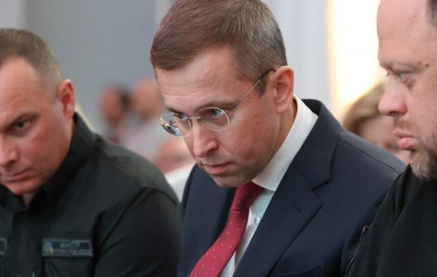 «Общинам придется затянуть пояса, потому что Кабмин банально хочет больше для себя»: эксперт раскритиковал бюджет Корецкого