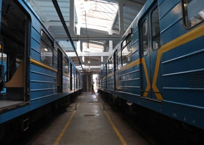 Киевское метро пострадало в результате массированного обстрела со стороны РФ: какие станции закрыли