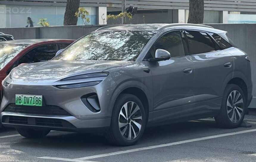 Какие автомобили из Китая покупают украинцы: названы самые популярные